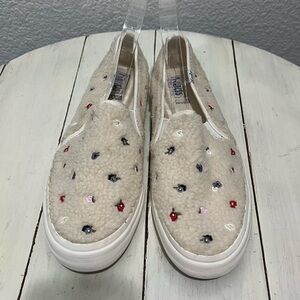 522pte Keds Fuzzy Slip-On Sneakers with Floral Embroidery 9